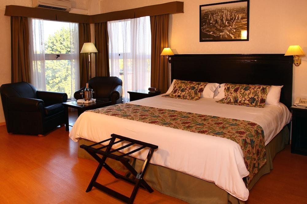 Ramada By Wyndham Buenos Aires Hotel Vicente Lopez Bagian luar foto