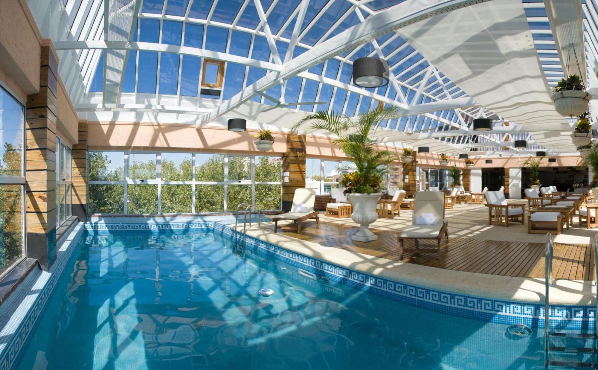 Ramada By Wyndham Buenos Aires Hotel Vicente Lopez Bagian luar foto