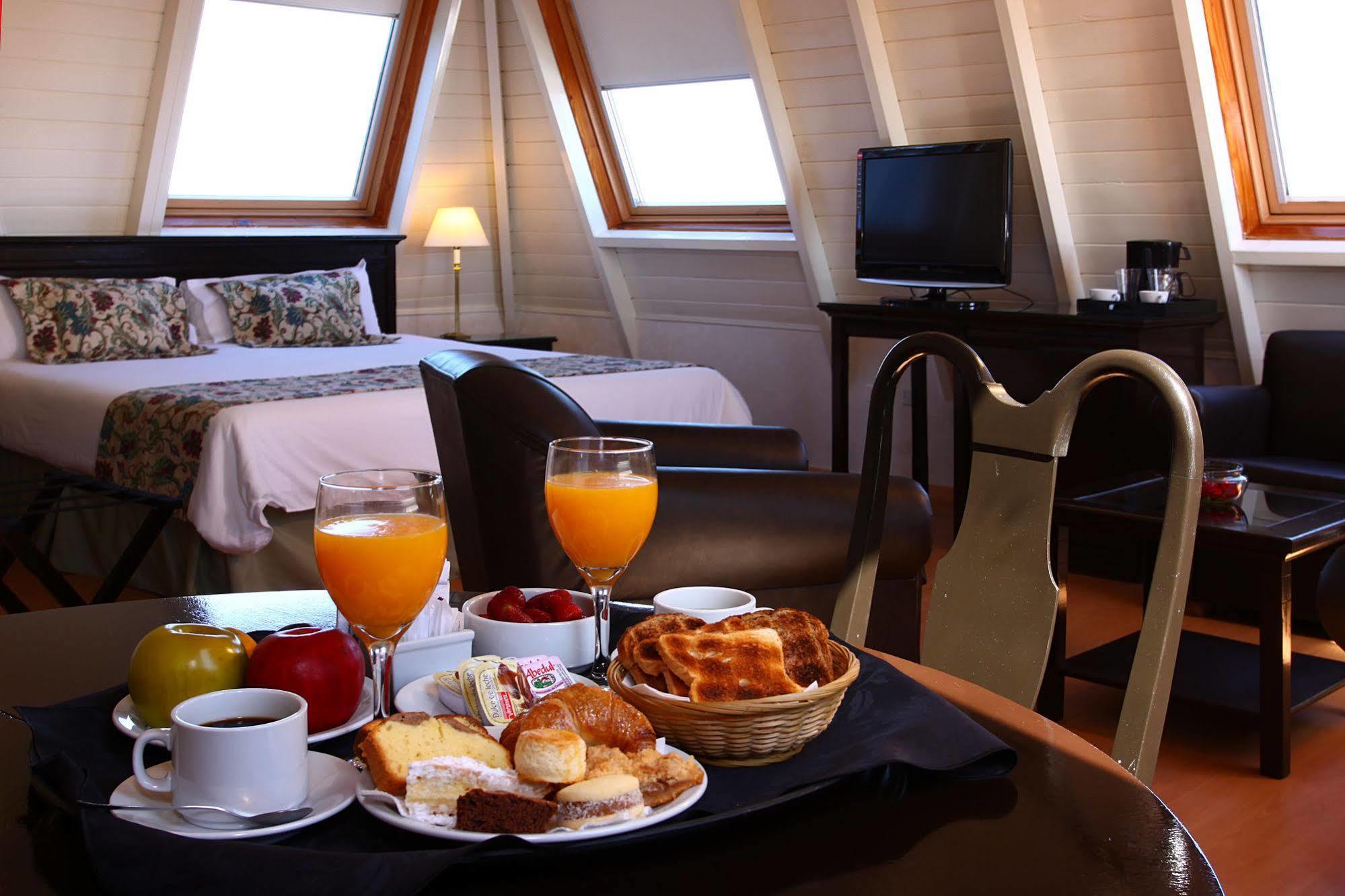 Ramada By Wyndham Buenos Aires Hotel Vicente Lopez Bagian luar foto