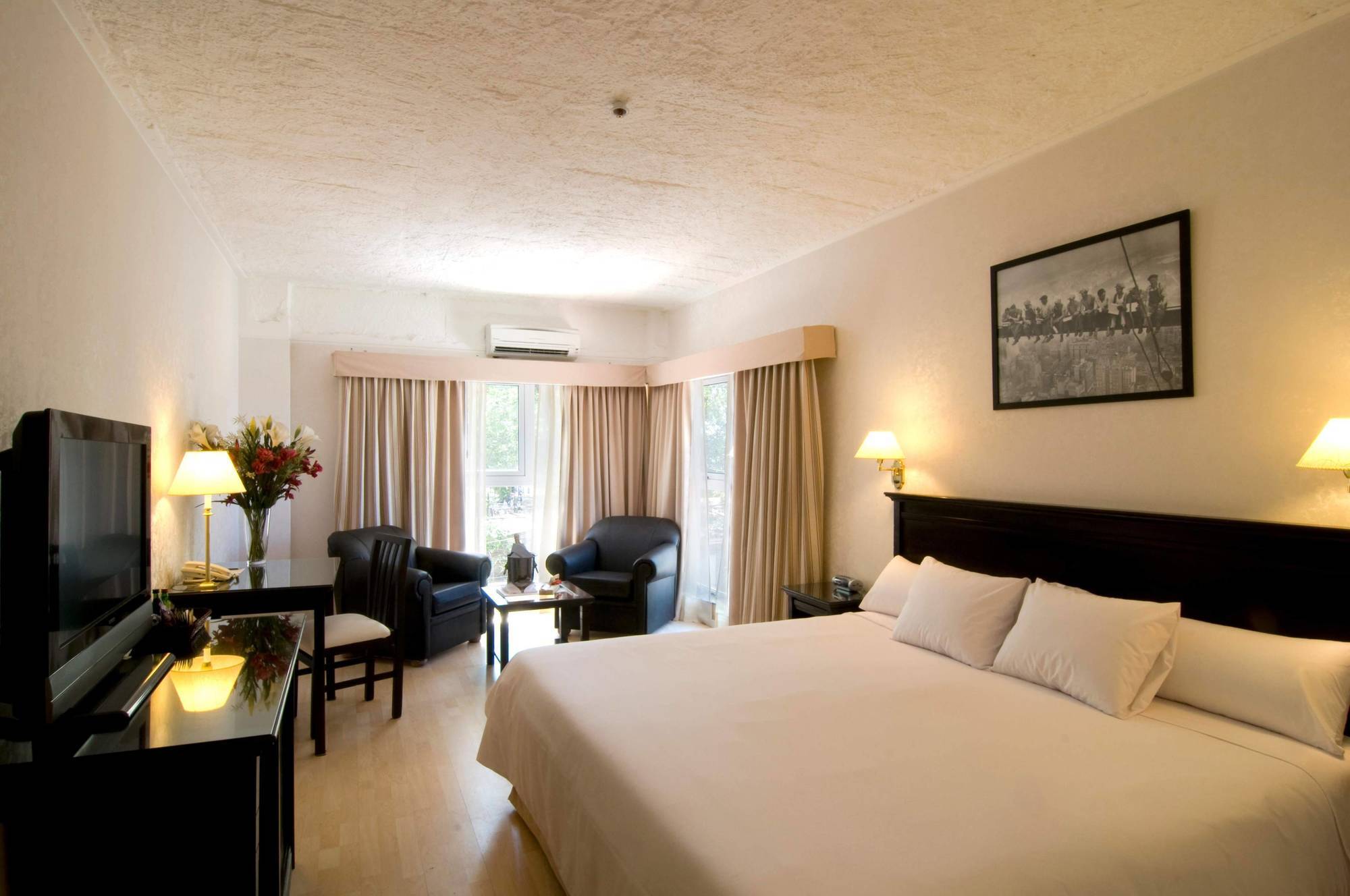 Ramada By Wyndham Buenos Aires Hotel Vicente Lopez Ruang foto
