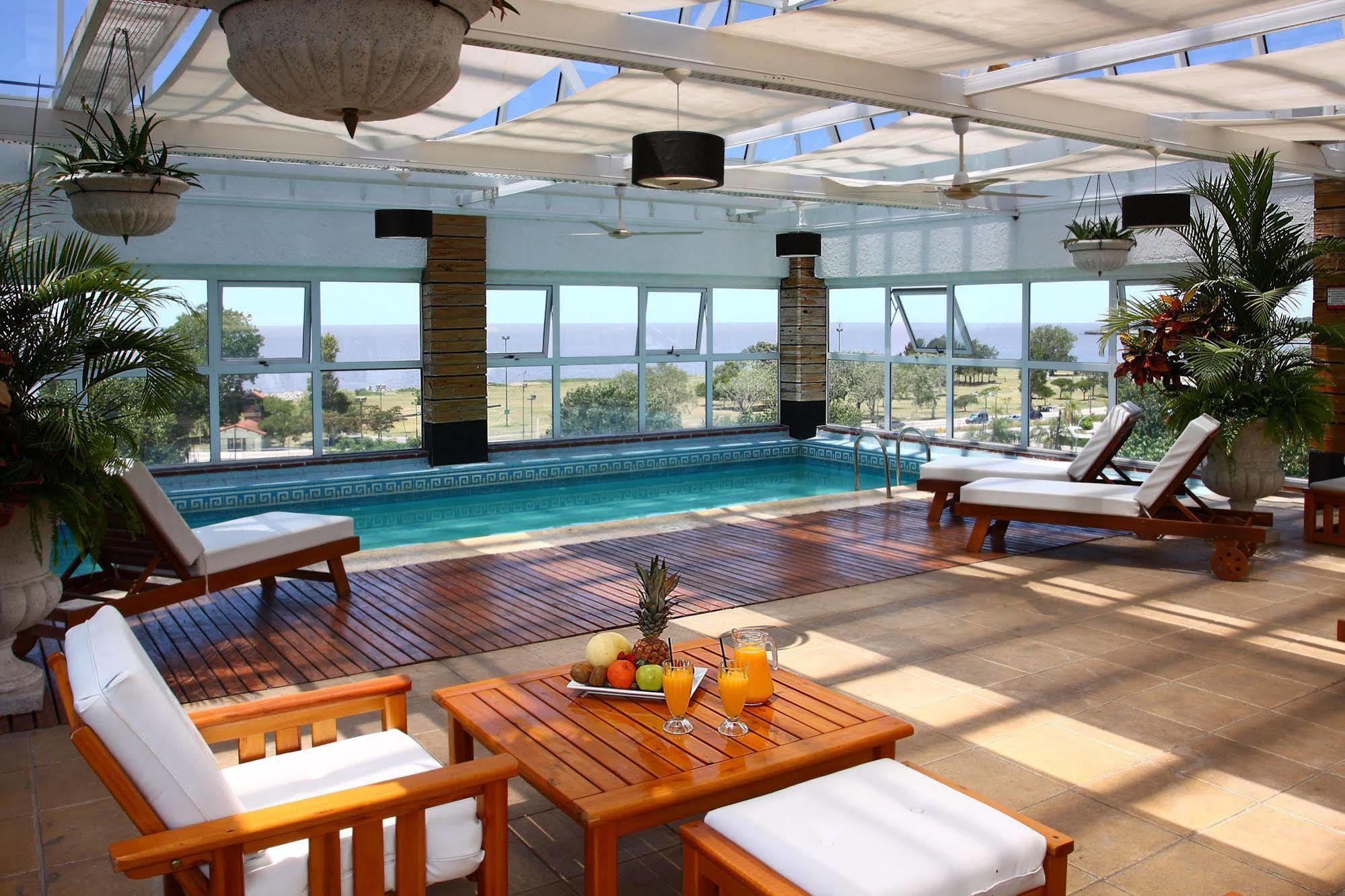 Ramada By Wyndham Buenos Aires Hotel Vicente Lopez Bagian luar foto