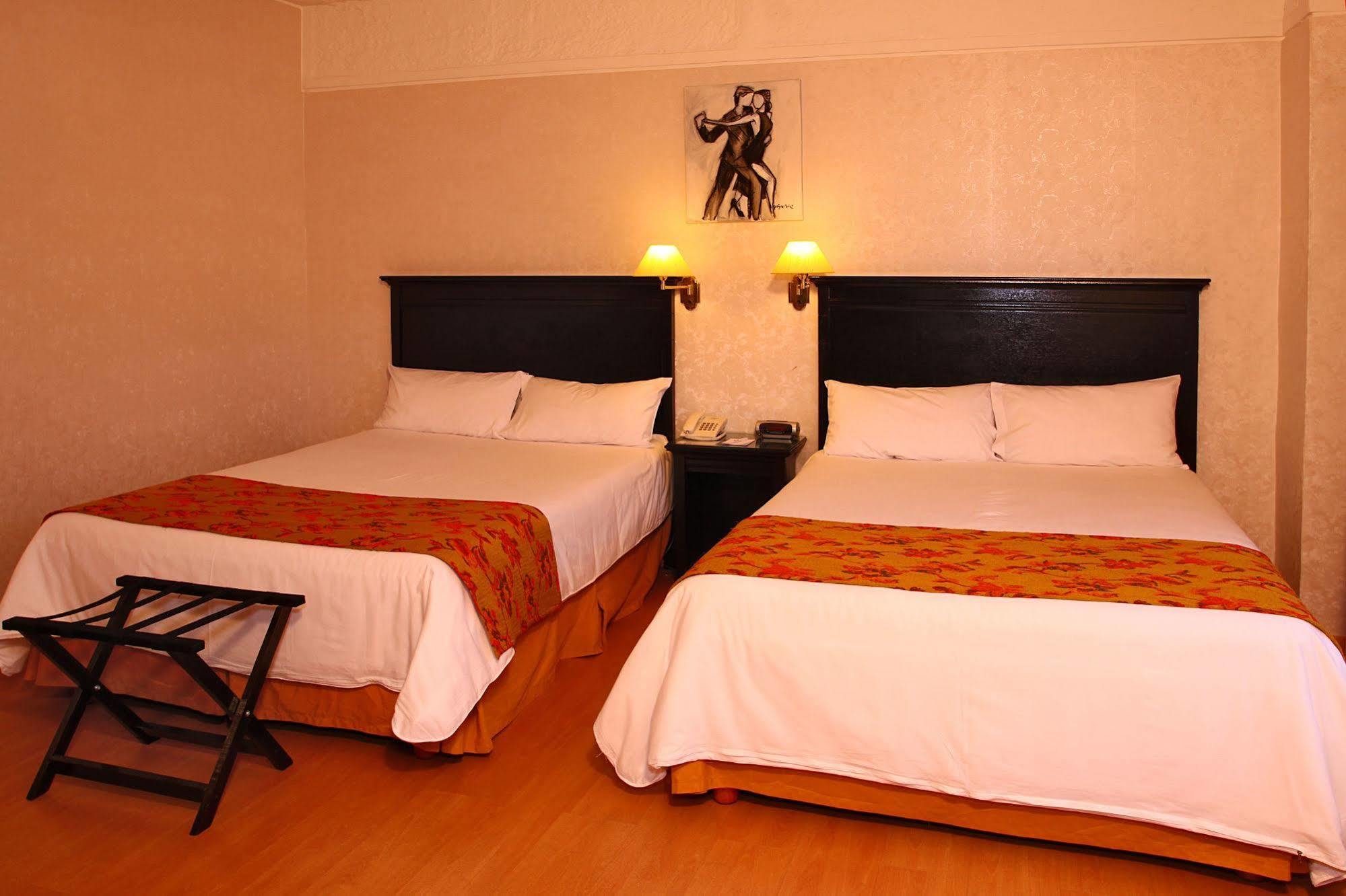 Ramada By Wyndham Buenos Aires Hotel Vicente Lopez Bagian luar foto