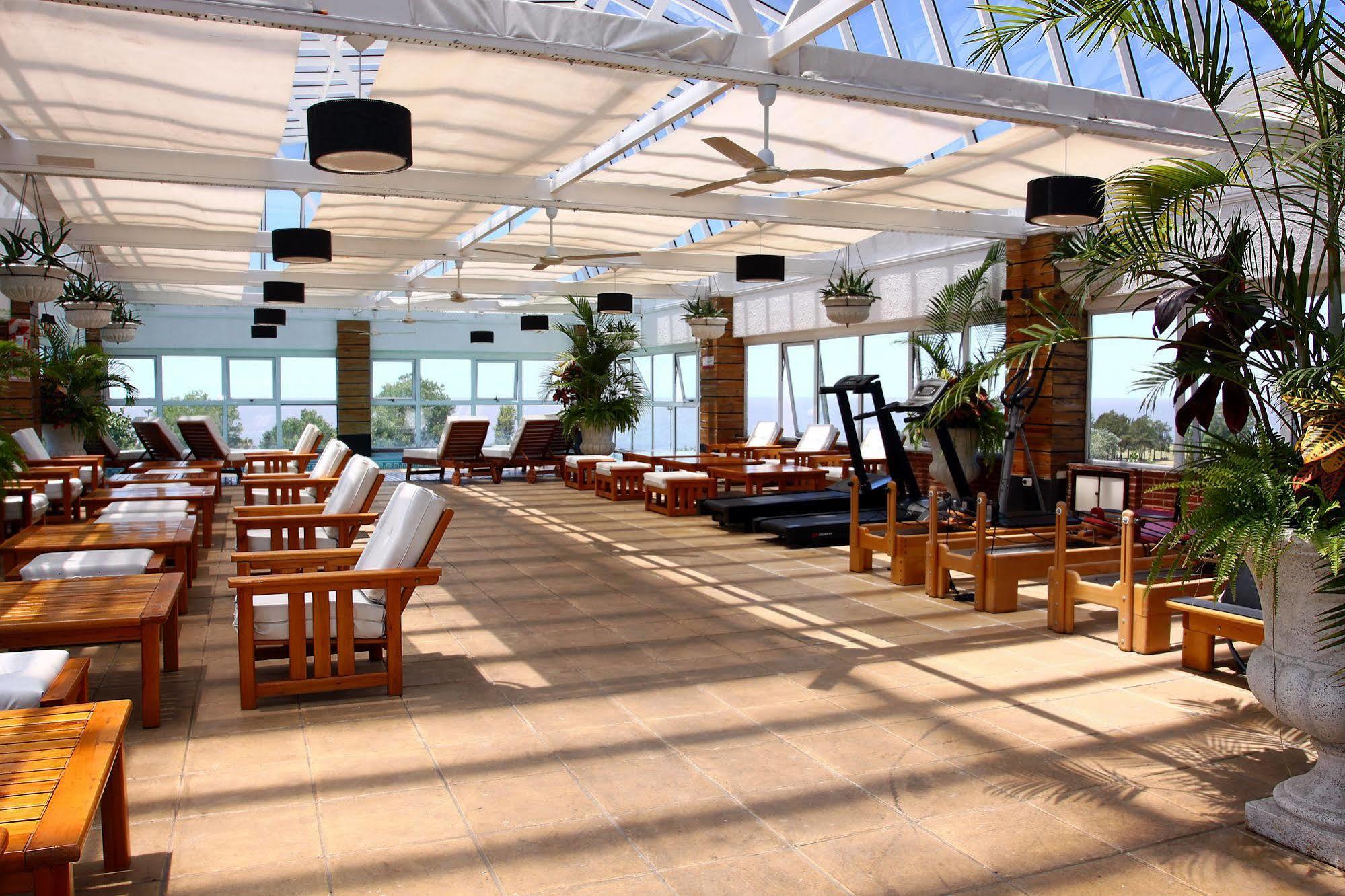 Ramada By Wyndham Buenos Aires Hotel Vicente Lopez Bagian luar foto
